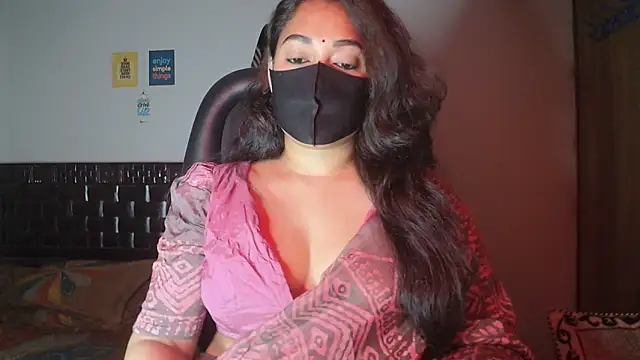 Most-Beautiful-Queen online show from November 6, 2025, 7:07 pm