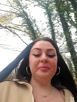 Snapshot of Britishbella chatting on November 27, 2025, 3:12 pm Britishbella online show from November 27, 2025, 3:12 pm