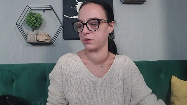 Snapshot of IzabelllNoir chatting on October 7, 2025, 7:20 am IzabelllNoir online show from October 7, 2025, 7:20 am