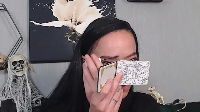 Snapshot of IzabelllNoir chatting on October 15, 2025, 10:12 am IzabelllNoir online show from October 15, 2025, 10:12 am