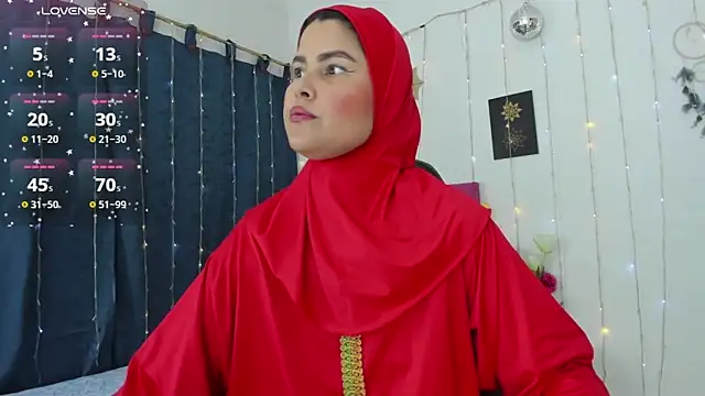Snapshot of AishaAmin_ chatting on September 18, 2025, 12:41 pm AishaAmin online show from September 18, 2025, 12:41 pm