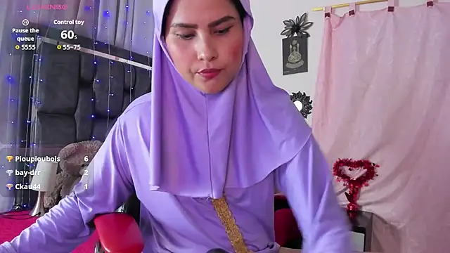 Snapshot of AishaAmin_ chatting on September 13, 2025, 3:06 am AishaAmin online show from September 13, 2025, 3:06 am