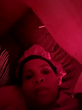 Snapshot of Kristiexxxxx chatting on March 12, 2025, 5:24 am Kristiexxxxx online show from March 12, 2025, 5:24 am