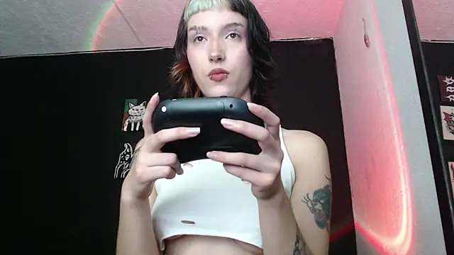 Snapshot of niakat_ chatting on January 3, 2025, 12:00 am niakat  online show from January 3, 2025, 12:00 am