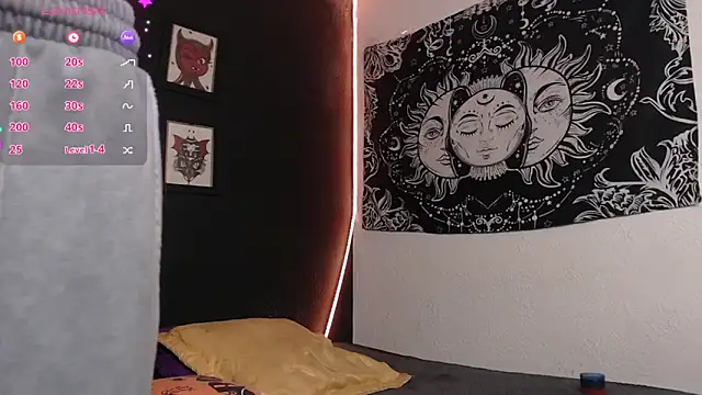 Snapshot of niakat_ chatting on September 10, 2025, 7:24 pm niakat  online show from September 10, 2025, 7:24 pm