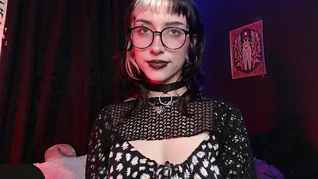 Snapshot of niakat_ chatting on March 11, 2025, 7:57 am niakat  online show from March 11, 2025, 7:57 am