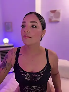 Snapshot of Sara_LipsX chatting on February 5, 2026, 11:55 pm Sara LipsX online show from February 5, 2026, 11:55 pm