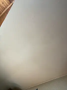 Snapshot of Adrian016 chatting on December 18, 2025, 1:59 pm Adrian016 online show from December 18, 2025, 1:59 pm