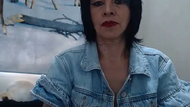 Snapshot of electra-mommy chatting on March 4, 2025, 5:45 pm electra-mommy online show from March 4, 2025, 5:45 pm