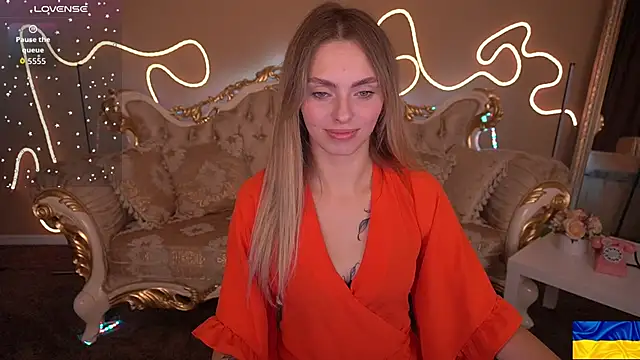 Snapshot of ChloeBrightt chatting on October 6, 2025, 7:58 pm ChloeBrightt online show from October 6, 2025, 7:58 pm