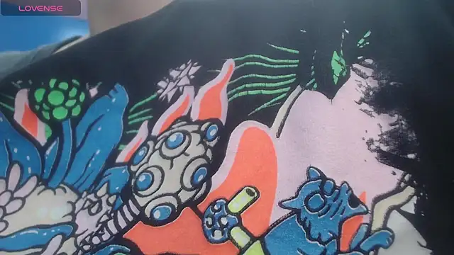 vitoria23  online show from March 18, 2025, 2:28 pm