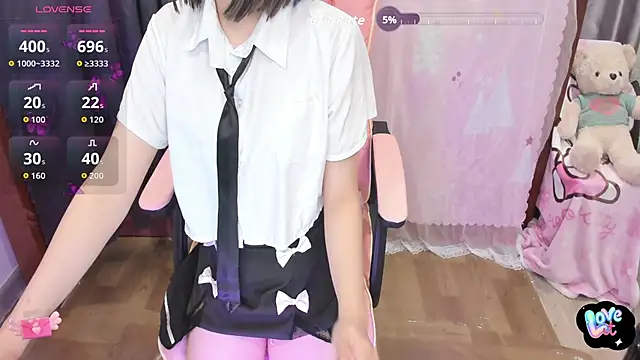 Snapshot of Yuka_Chan chatting on October 15, 2025, 12:09 am Yuka Chan online show from October 15, 2025, 12:09 am