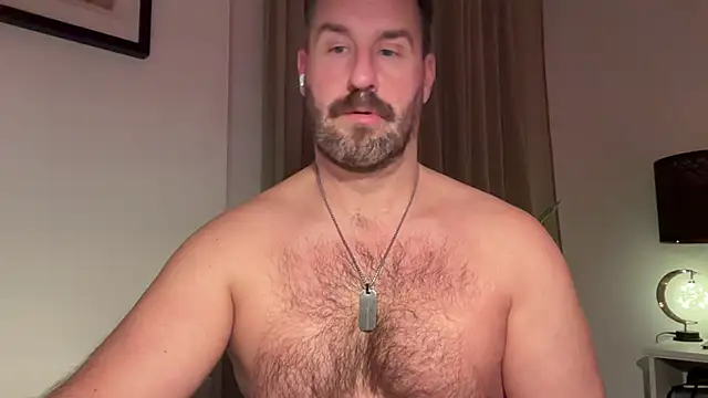 Snapshot of Mr_Beef chatting on January 13, 2025, 11:17 pm Mr Beef online show from January 13, 2025, 11:17 pm