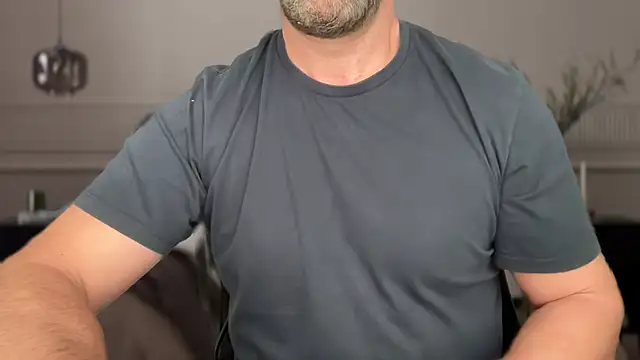 Snapshot of Mr_Beef chatting on September 14, 2025, 1:11 pm Mr Beef online show from September 14, 2025, 1:11 pm
