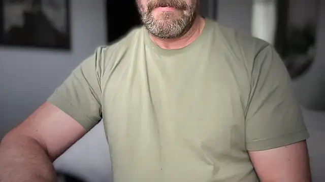 Mr Beef online show from March 6, 2026, 12:33 pm