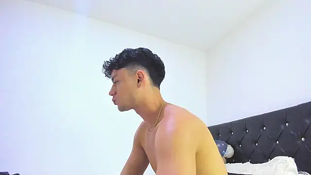 Sebastian-Dash online show from February 7, 2025, 5:52 am