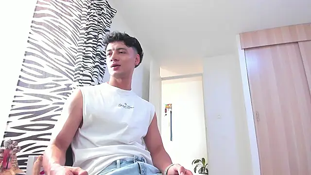 Sebastian-Dash online show from March 1, 2025, 8:42 pm