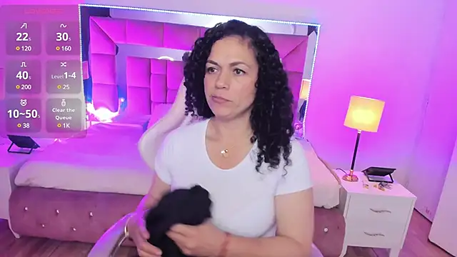 Snapshot of Aliciia_cute1 chatting on March 14, 2025, 11:43 pm Aliciia cute1 online show from March 14, 2025, 11:43 pm