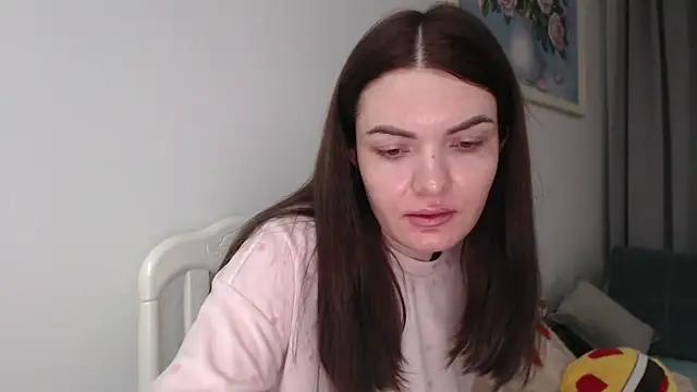  JustmeHere  online show from December 22, 2025, 7:52 am