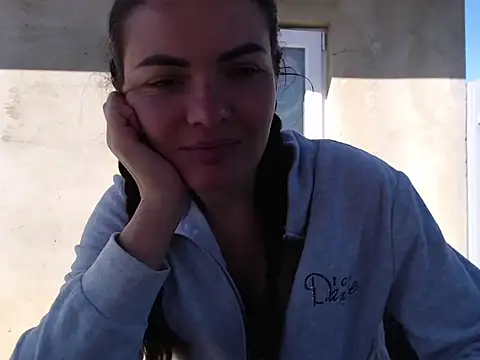 Snapshot of _JustmeHere_ chatting on September 21, 2025, 11:04 am JustmeHere online show from September 21, 2025, 11:04 am