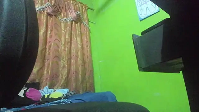 Brenda Smith69 online show from November 12, 2025, 8:12 pm