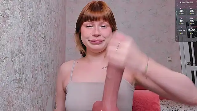 Snapshot of Snowgirl_ chatting on September 13, 2025, 10:26 am Snowgirl online show from September 13, 2025, 10:26 am