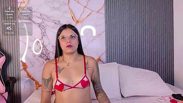 Snapshot of Shasa_8 chatting on November 19, 2025, 8:09 pm Shasa 8 online show from November 19, 2025, 8:09 pm