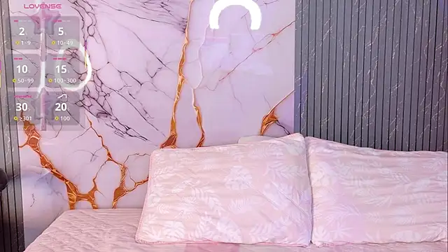 Snapshot of Shasa_8 chatting on November 6, 2025, 8:13 pm Shasa 8 online show from November 6, 2025, 8:13 pm