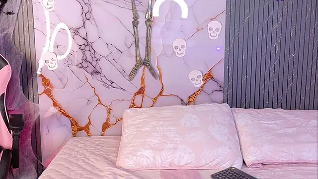 Snapshot of Shasa_8 chatting on November 2, 2025, 8:03 pm Shasa 8 online show from November 2, 2025, 8:03 pm