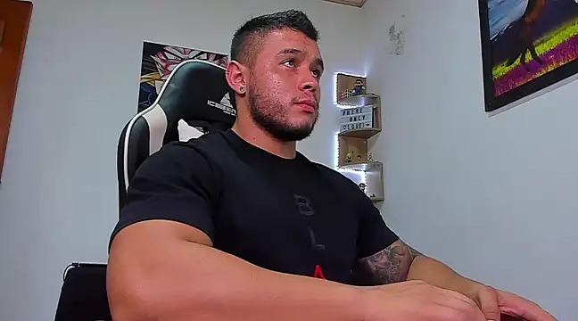 Snapshot of Marco_diaz1 chatting on March 10, 2025, 10:02 pm Marco diaz1 online show from March 10, 2025, 10:02 pm