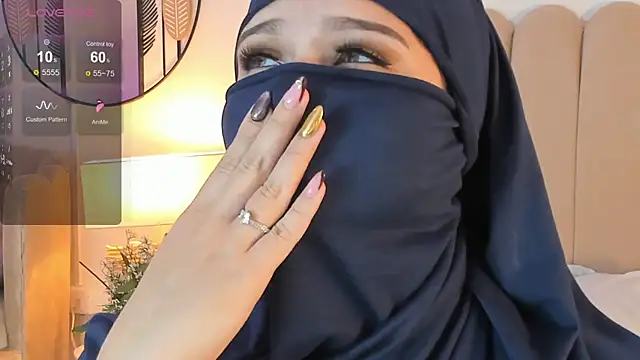 Snapshot of anna-henao chatting on February 4, 2025, 7:00 pm anna-henao online show from February 4, 2025, 7:00 pm