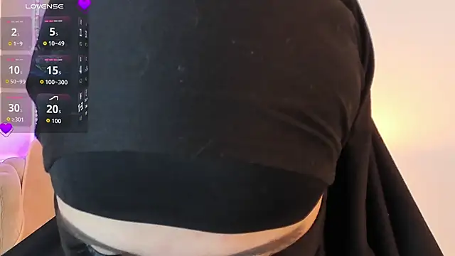 Snapshot of anna-henao chatting on September 8, 2025, 7:13 pm anna-henao online show from September 8, 2025, 7:13 pm