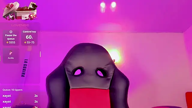 naomy  xx online show from February 11, 2026, 3:17 am