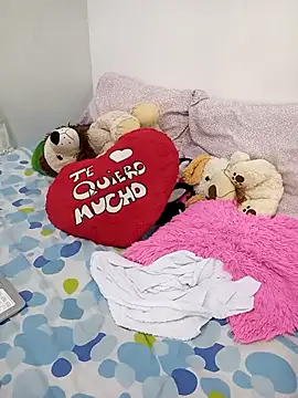 Snapshot of Amy_sweet-03 chatting on March 7, 2025, 1:42 am Amy sweet-03 online show from March 7, 2025, 1:42 am