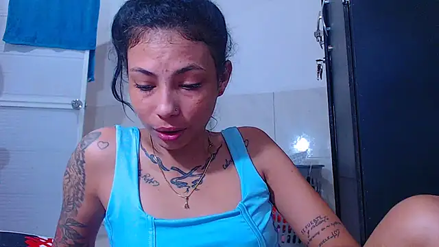Snapshot of harry_lia_ chatting on May 19, 2026, 10:17 pm harry lia online show from May 19, 2026, 10:17 pm