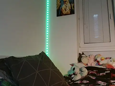 divine eve online show from March 21, 2025, 7:46 pm