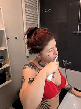 divine eve online show from November 22, 2025, 12:59 pm