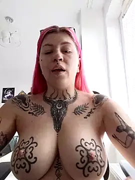 divine eve online show from September 15, 2025, 9:21 am