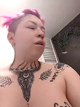 divine eve online show from March 21, 2025, 11:12 am