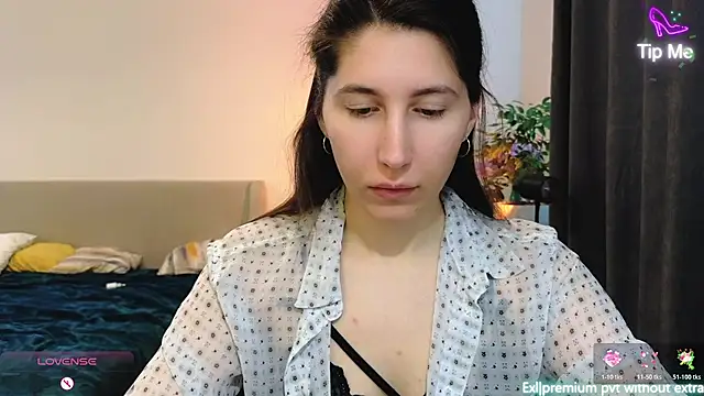 marrycolins online show from March 7, 2026, 3:46 am