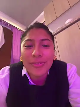 Snapshot of LinnaGardenia chatting on February 7, 2026, 5:32 pm LinnaGardenia online show from February 7, 2026, 5:32 pm