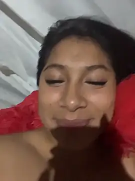 Snapshot of LinnaGardenia chatting on January 8, 2026, 2:28 am LinnaGardenia online show from January 8, 2026, 2:28 am