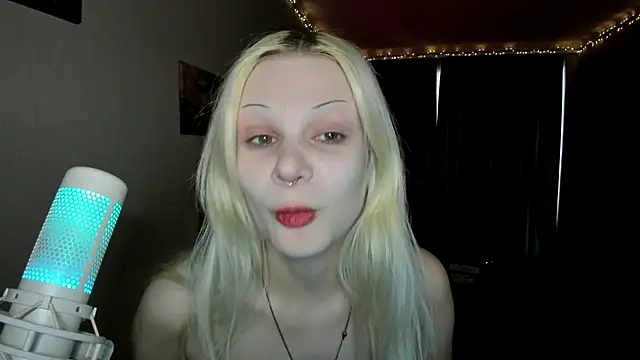 Snapshot of sashakiss99 chatting on September 29, 2025, 10:00 am sashakiss99 online show from September 29, 2025, 10:00 am