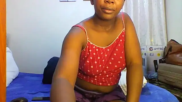 Petitiebooty online show from February 16, 2026, 9:19 am