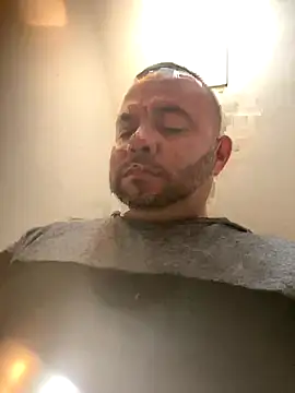 panchito3512 online show from December 4, 2024, 2:03 am