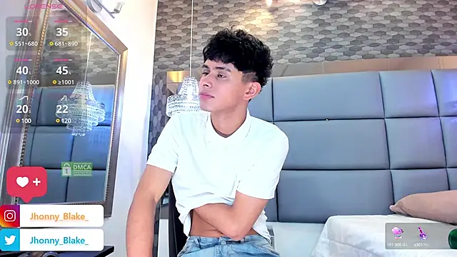Snapshot of Jhonny-Blake chatting on February 24, 2025, 8:58 pm Jhonny-Blake online show from February 24, 2025, 8:58 pm
