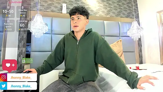 Snapshot of Jhonny-Blake chatting on March 4, 2025, 9:00 pm Jhonny-Blake online show from March 4, 2025, 9:00 pm