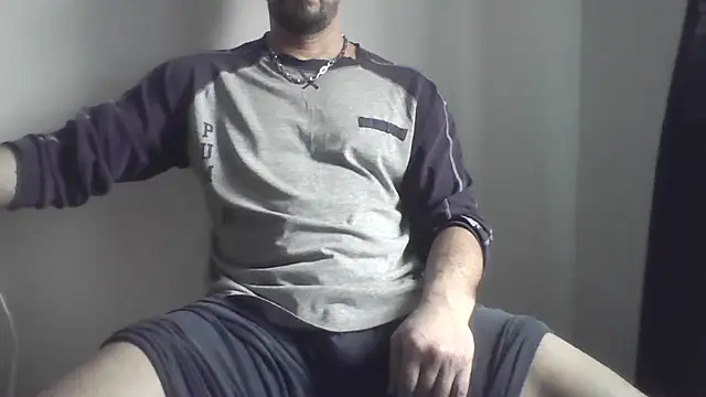 Snapshot of fl3xxx1 chatting on February 2, 2026, 10:36 am fl3xxx1 online show from February 2, 2026, 10:36 am