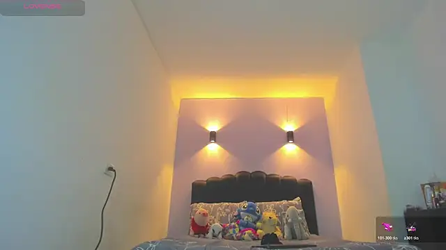 Sofia Clauss  online show from May 20, 2026, 4:09 am