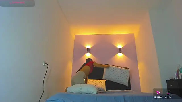 Snapshot of Sofia_Clauss_ chatting on February 23, 2026, 4:03 am Sofia Clauss online show from February 23, 2026, 4:03 am